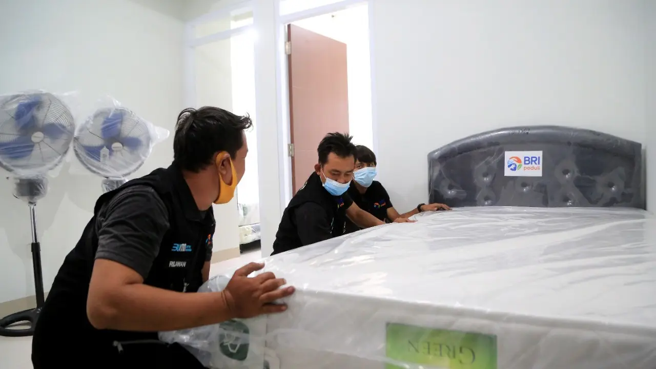 BRI Salurkan 1.000 Tempat Tidur untuk Rusun Isolasi COVID-19 di Pasar Rumput