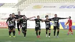 Dewa United berhasil menaklukkan Badak lampung pada laga kedelapan Liga 2 2021-2022, Selasa (16/11/2021). (Bola.com/M iqbal Ichsan)