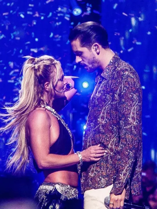 “Kami melakukan banyak percobaan di album ini ketika rekaman. Aku merasa saat ini, aku mampu menanganinya. Aku sangat bangga dengan setiap lagu di album ini,” ucap Britney Spears. (Instagram/Britneyspears)
