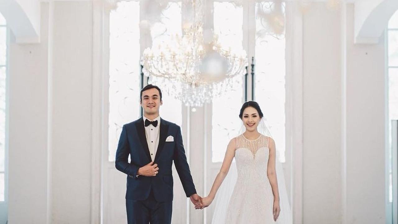 Wujudkan Mimpi Prewedding di Gereja, Ini Sederet Potret Rendy Kjaernett dan Lady Nayoan Jadi Pengantin Baru Lagi Usai Rujuk