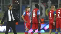Pasukan Simone Inzaghi sukses menumbangkan Viktoria Plzen dengan skor 2-0 dalam laga matchday 2 fase grup Liga Champions 2022/2023 yang digelar di Doosan Arena, Selasa (13/9/2022). (AP Photo/Gabriel Kuchta)