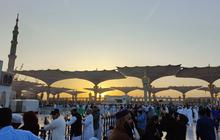 Jemaah Haji Diminta Pakai Sandal Saat Ibadah di Masjid Nabawi, Ini Alasannya