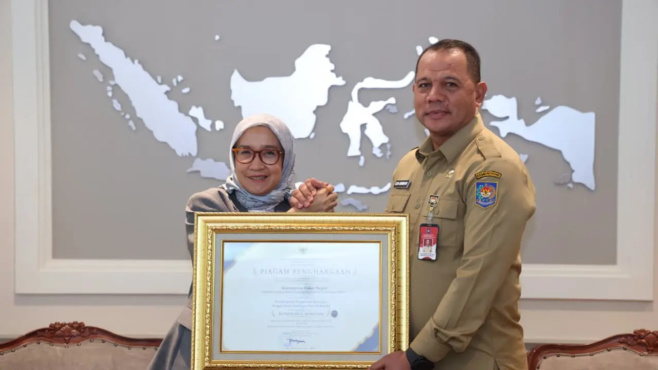 Direktur Jenderal (Dirjen) Bina Pemerintahan Desa (Pemdes) Kementerian Dalam Negeri (Kemendagri) La Ode Ahmad P. Bolombo