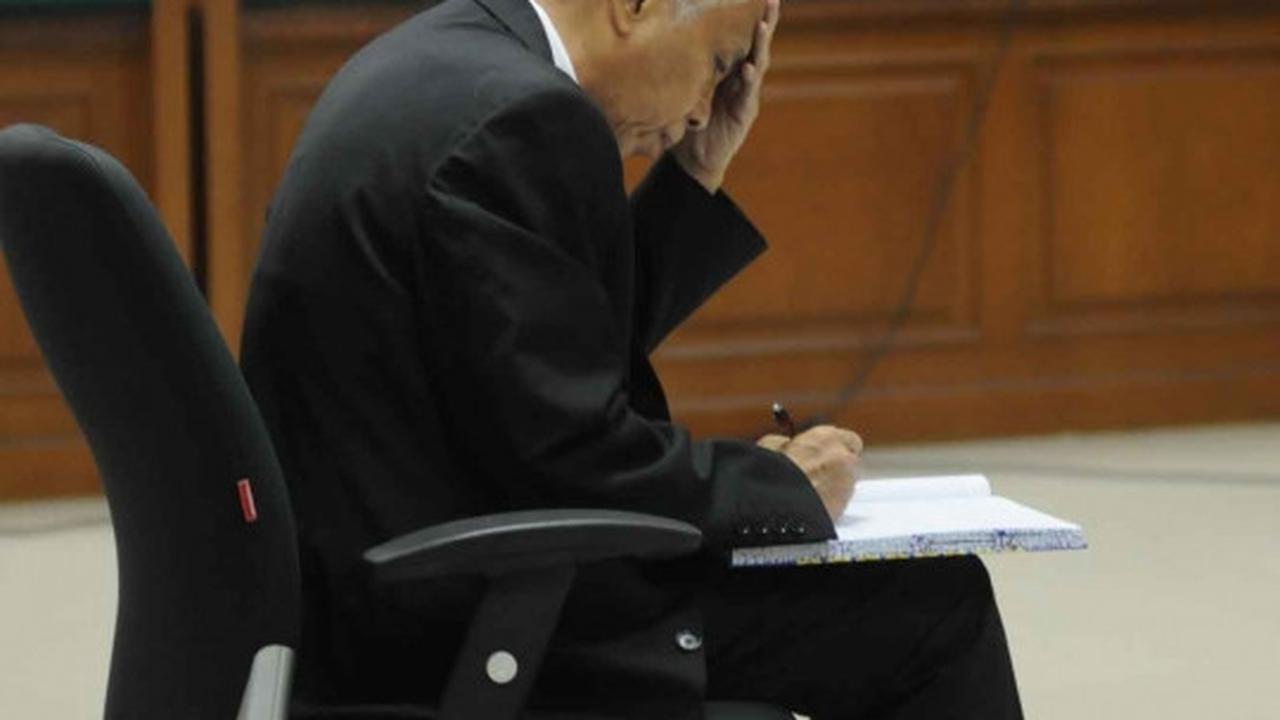 Bacakan eksepsi, OC Kaligis minta blokir rekening dibuka