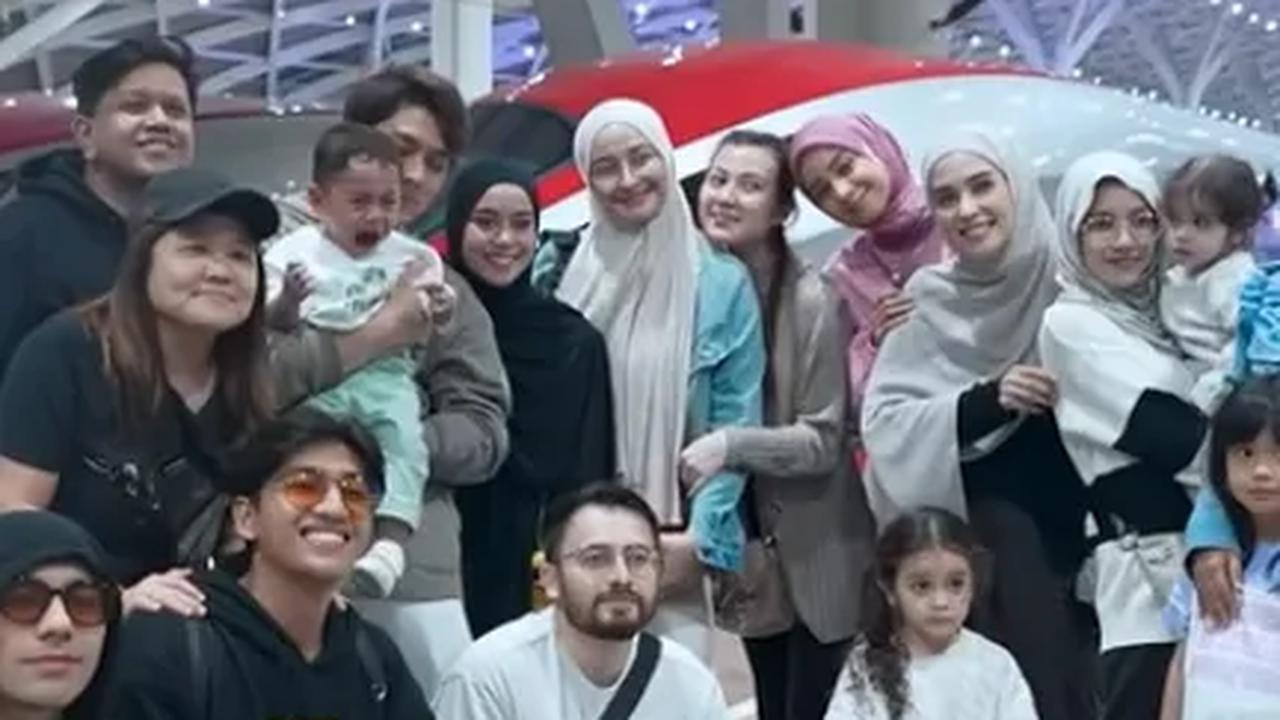 Momen Keseruan Lesti Kejora dan Keluarga Naik Kereta Cepat 'Whoosh', Ekspresi Baby L Nyanyi Lagu Naik Kereta Api Lucu Banget!