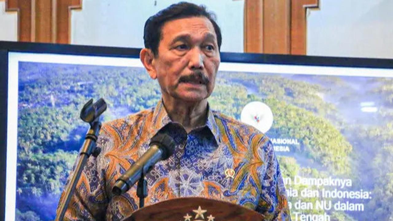 Luhut Ungkap Nasib Proyek Kereta Cepat Jakarta-Surabaya