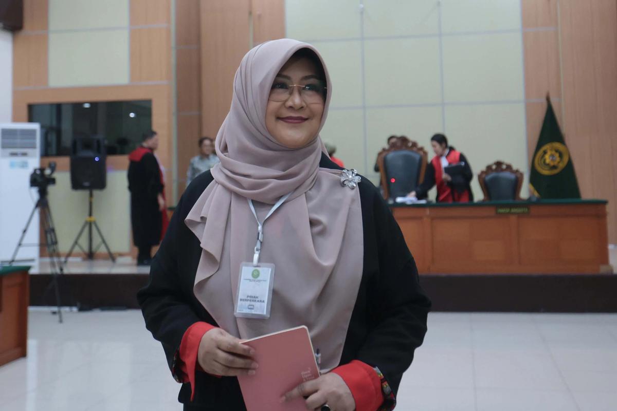 FOTO: Dokter Tifa Didakwa Terkait Tudingan Ijazah Jokowi