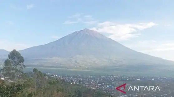 Alasan Pendakian Kerinci Ditutup Total