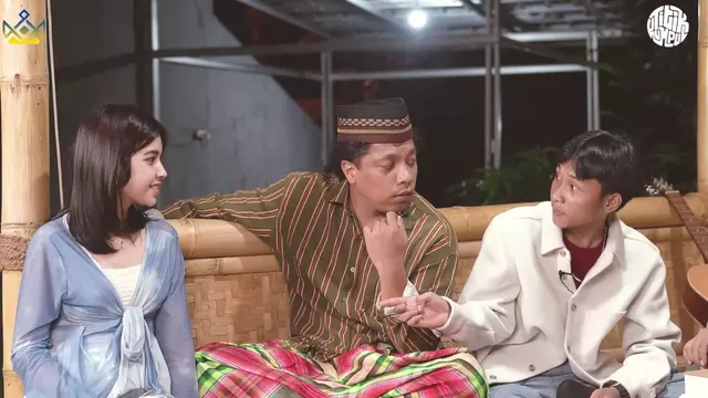 Momen Fajar Sadboy Pamer Pacar Baru di Podcast. (YouTube: Tuah Kreasi)