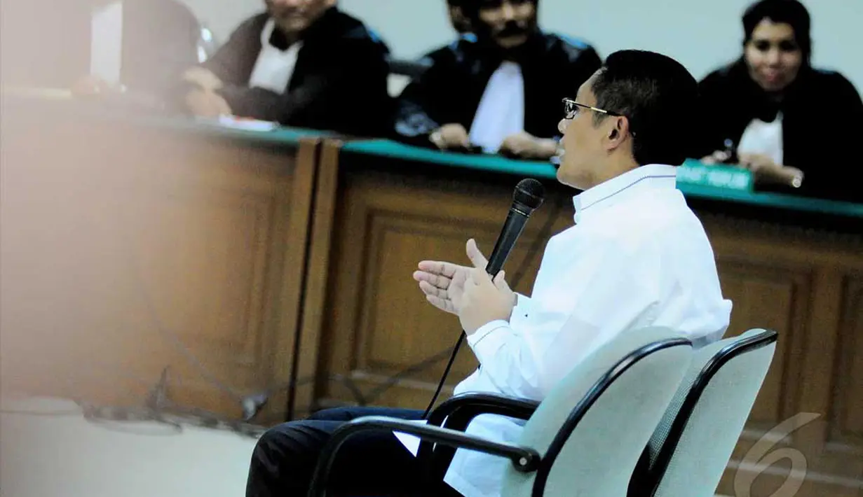 Majelis hakim menilai surat dakwaan yang disusun oleh jaksa penuntut umum pada Komisi Pemberantasan Korupsi sudah cermat, jelas, dan lengkap, Pengadilan Tipikor Jakarta, Kamis (19/6/2014)(Liputan6.com/Faizal Fanani).