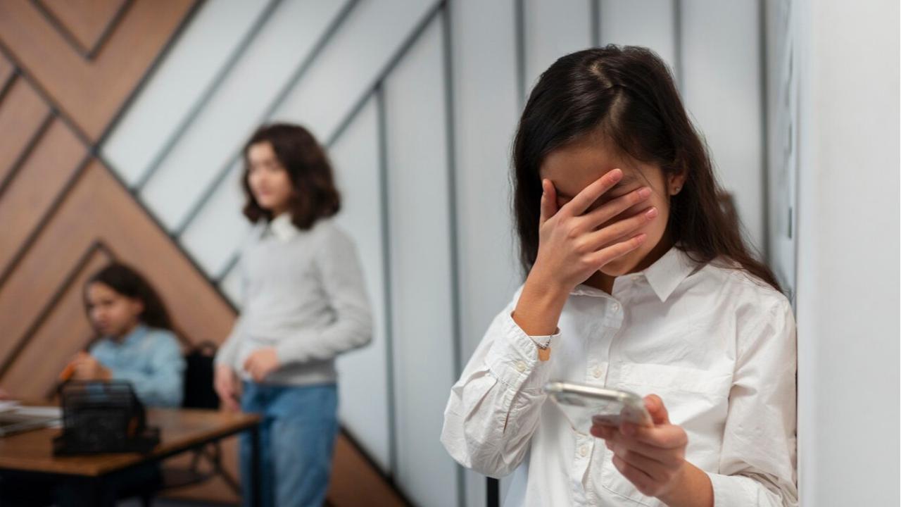 Melindungi Generasi Digital: Cyberbullying dan Kesehatan Mental Anak-Anak