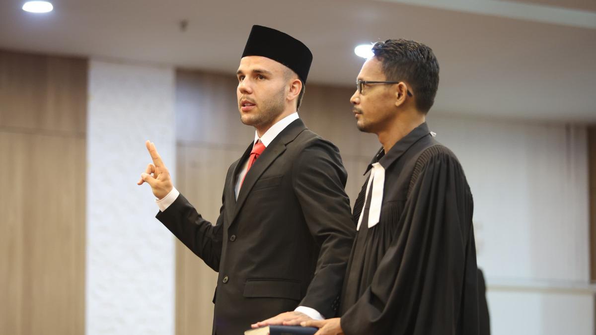 Calvin Verdonk Langsung Bilang Iya Ketika Mendapatkan Tawaran untuk Menjadi WNI