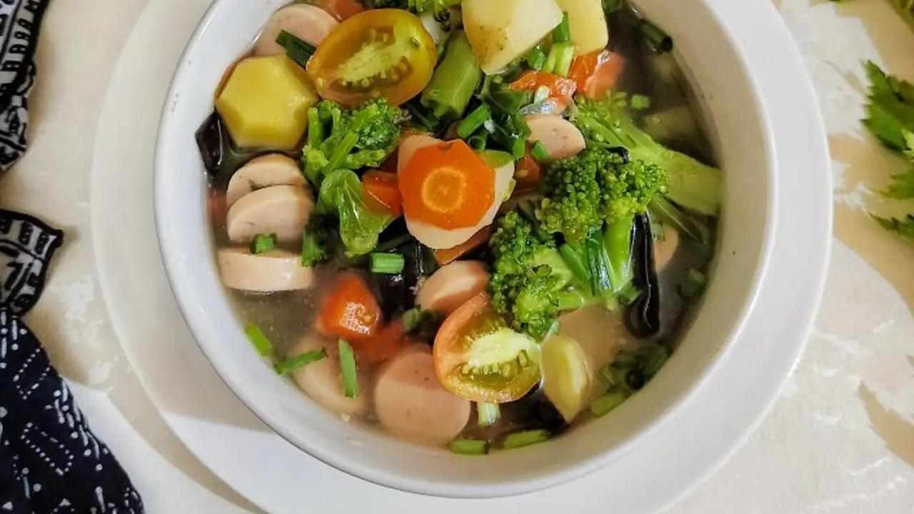 Lezat dan Menghangatkan, Ini 10 Makanan Berkuah yang Cocok untuk Orang Sakit