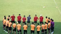 Timnas Indonesia U-23 berlatih di Vietnam. (PSSI).