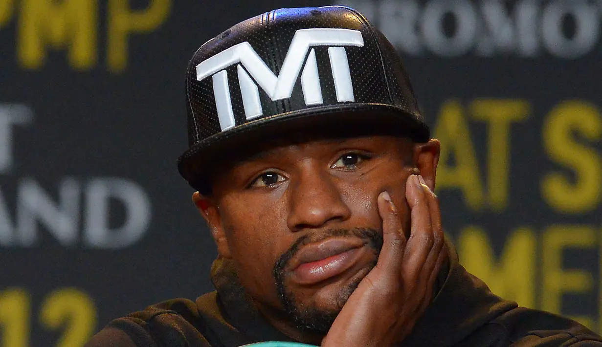Ekspresi Floyd Mayweather saat konferensi pers di Los Angeles, AS, Kamis (6/8/2015).  Sebelumnya Mayweather telah mengalahkan petinju filipina manny pacquiao. (Jayne Kamin-Oncea-USA)