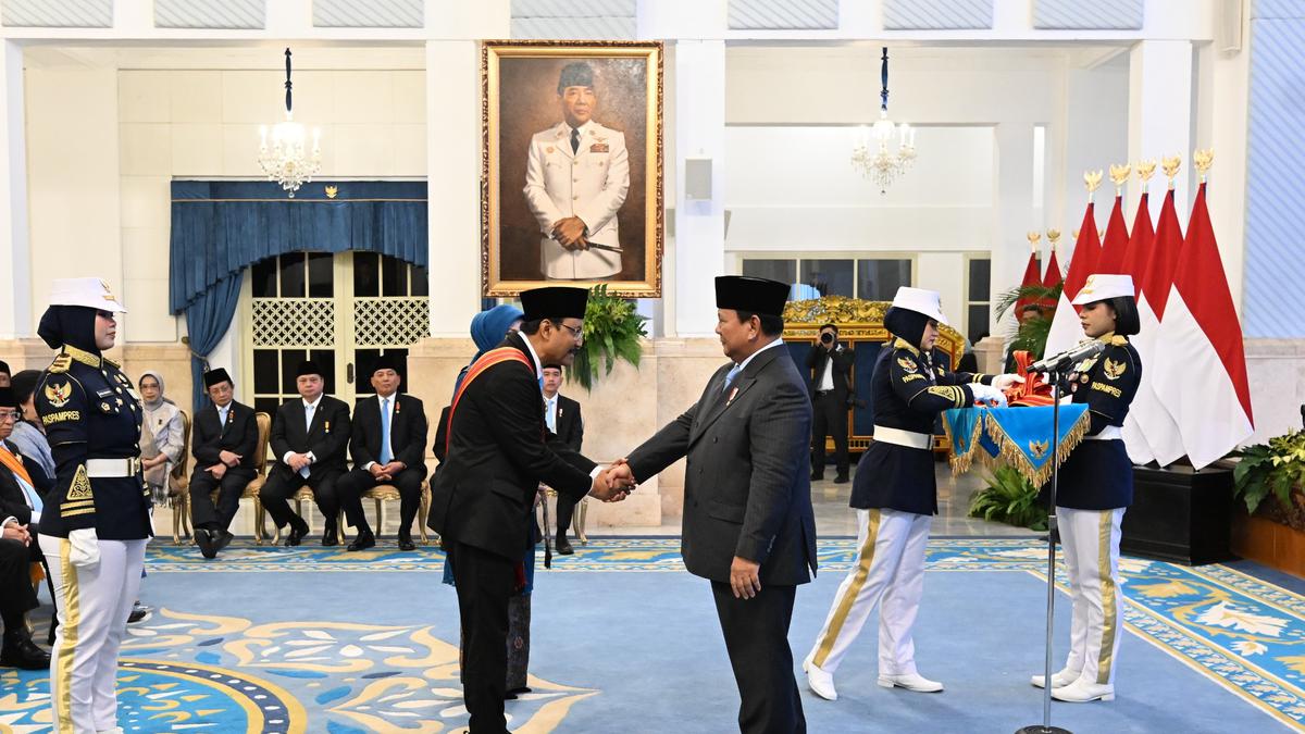 Mensos Saifullah Yusuf Raih Penghargaan Bintang Mahaputera Adipurna dari Presiden Prabowo