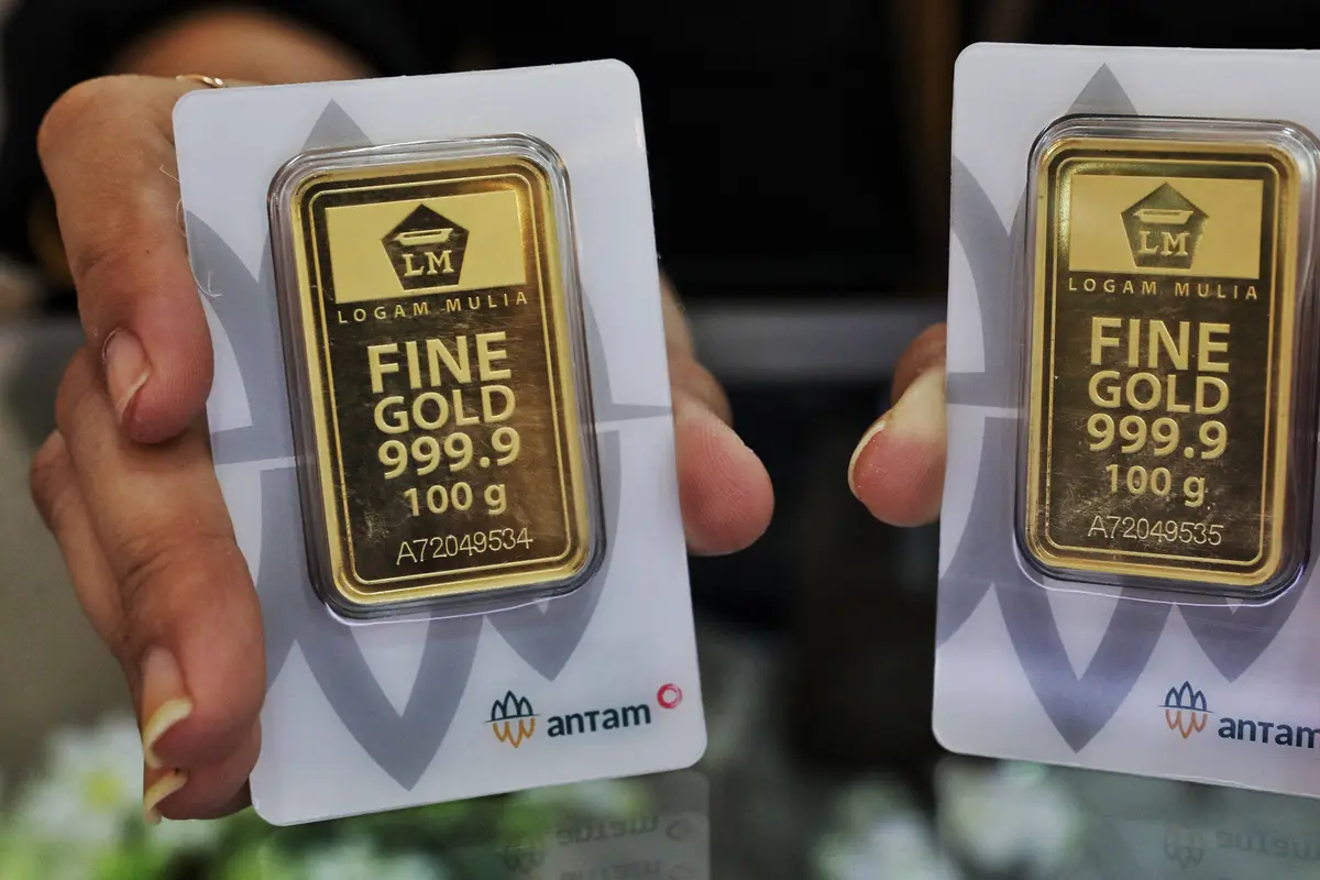 Harga Emas Dunia Menguat Tipis