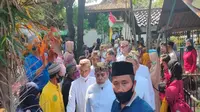 Suasana Gerebeg Syawal di Komplek Makam Sunan Gunungjati Cirebon. Foto (Liputan6.com / Panji Prayitno)