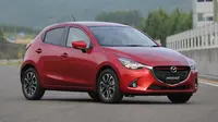 Pergeseran produksi ke luar Jepang merupakan strategi Mazda untuk menghindari fluktuasi mata uang.