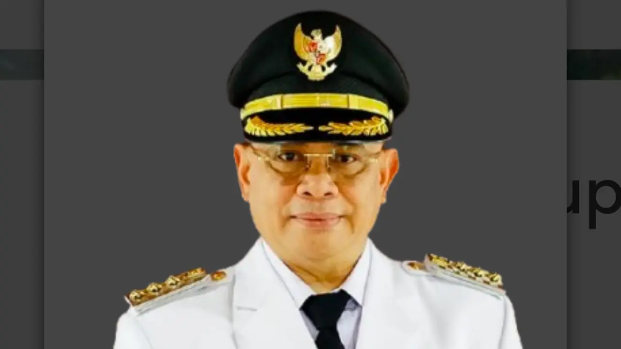 Bupati Pati Sadewo yang diprotes warga karean menaikkan pajak 250 persen. (Istimewa)