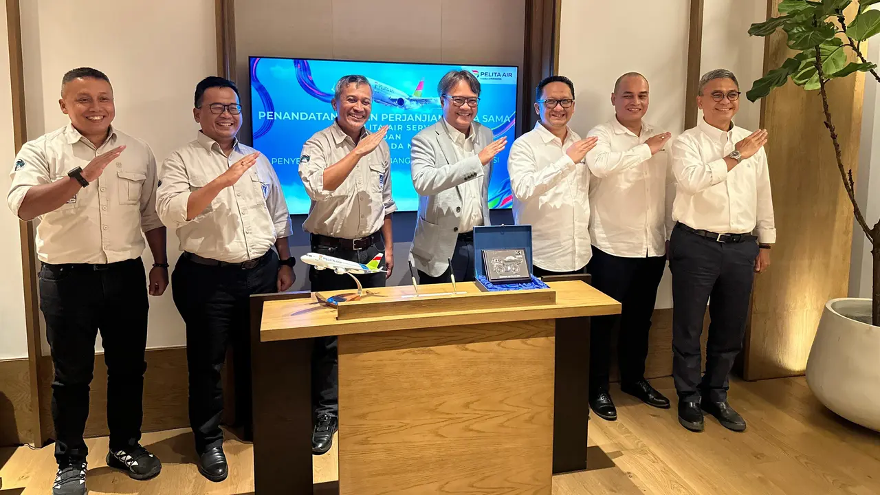 Pelita Air Service dan PT Pamapersada Nusantara menyepakati kerja sama terkait sarana transportasi pesawat untuk karyawan PAMA Group saat perjalanan. (Istimewa)