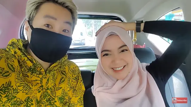 Segera Menikah, Ini 6 Potret Kebersamaan YouTuber Ujung Oppa dengan Pedangdut Kania Permatasari