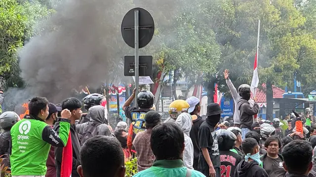 Demo ojol di Solo