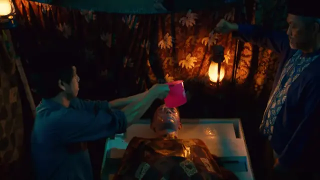 Adegan film Siksa Neraka. (Foto: Dok. YouTube Dee Company)