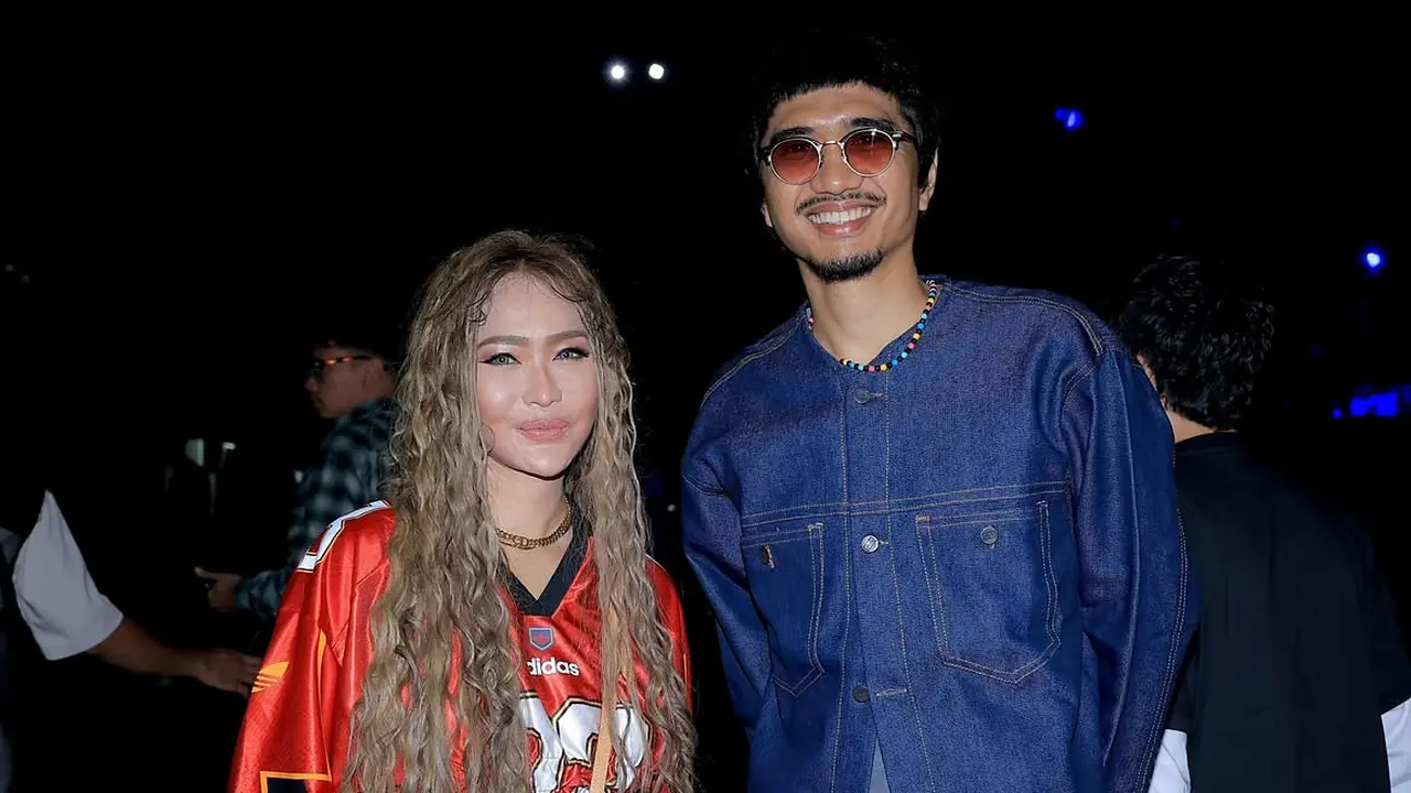 Inul Daratista dan Duta Sheila On 7