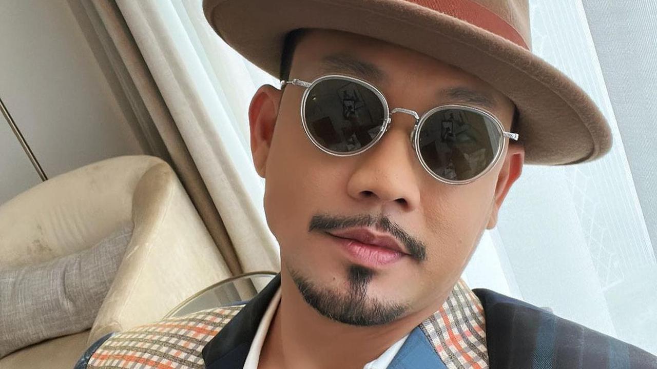 Profil Denny Sumargo: Karier, Cinta, dan Perjalanan Membangun Bisnis