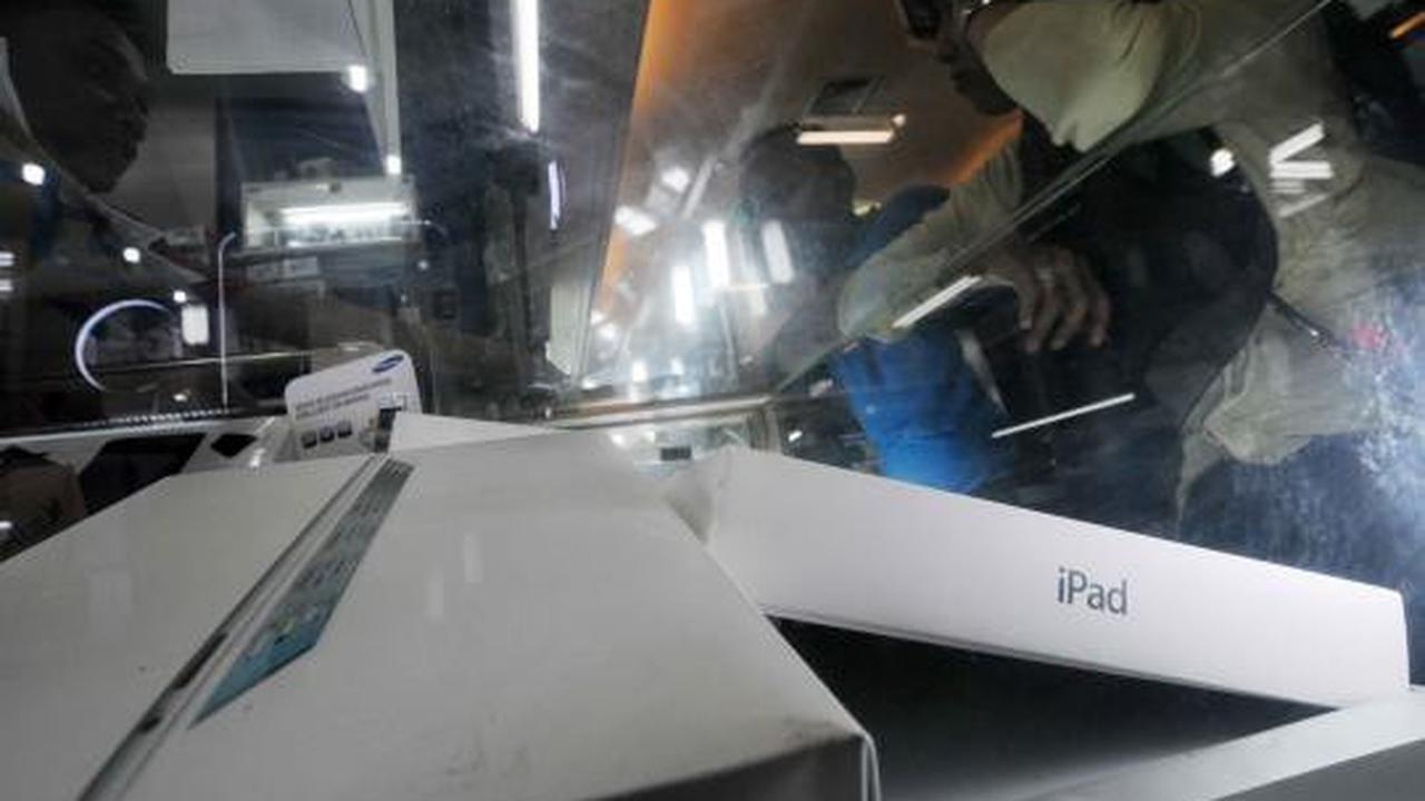 Akhir tahun 2012 permintaan produk Apple meningkat