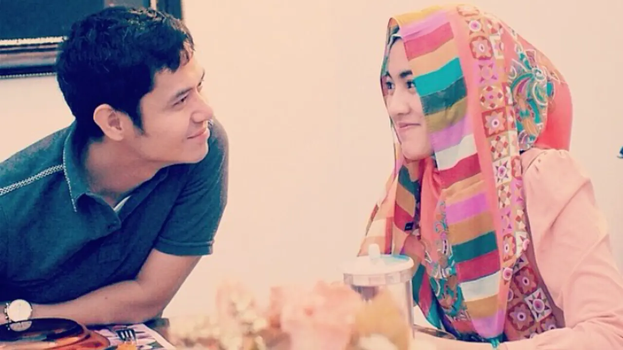 Kata-kata Romantis Alyssa Soebandono untuk Dude Harlino