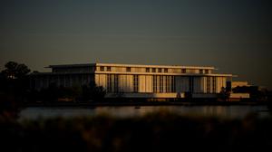 Kennedy Center Ditutup Dua Tahun untuk Renovasi