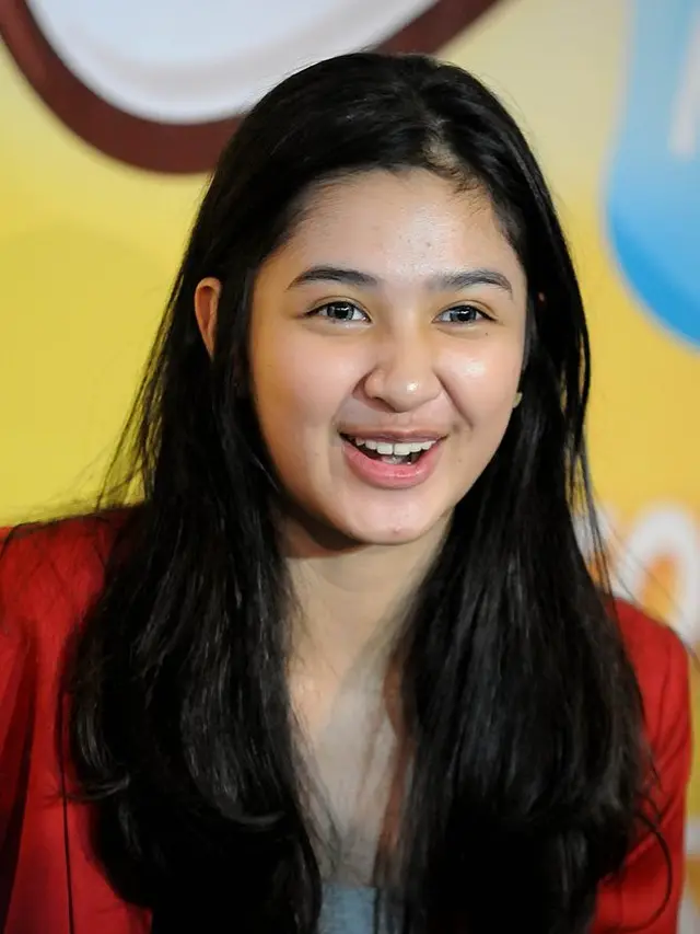 6 Potret Transformasi Mikha Tambayong, Kini Disebut Terlalu Kurus