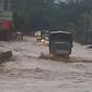 Banjir yang melanda Kota Jayapura dua hari lalu. (Liputan6.com/Katharina Janur)