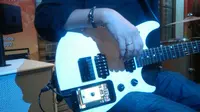 Ini Dia Gitar Masa Depan Buatan Anak Negeri