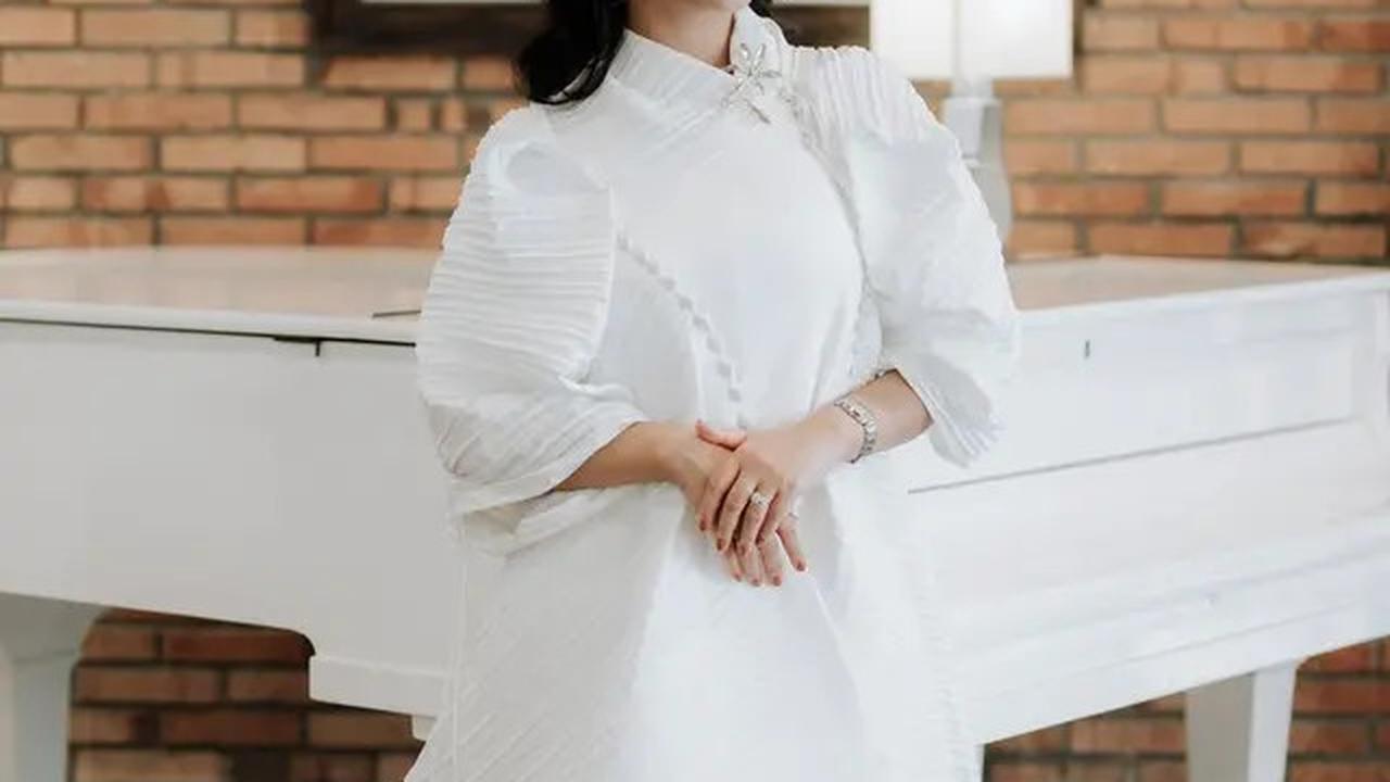 6 Potret Detail Outfit Adira Kania di Pengajian Jelang Nikah, Penuh Makna Spiritual
