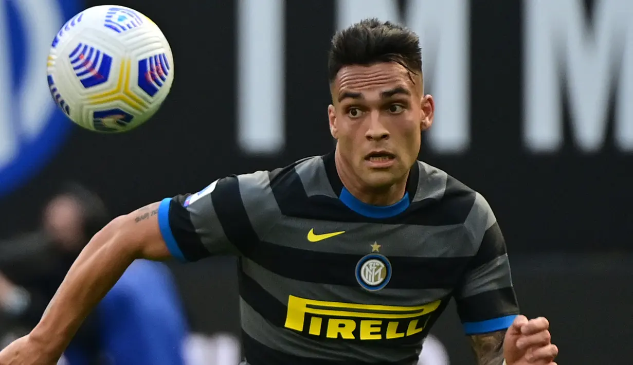 Lautaro Martinez. Striker berusia 23 tahun asal Argentina yang didatangkan dari tim Divisi Utama Liga Argentina, Racing pada awal musim 2018/2019 ini telah mencetak 15 gol dan 5 assist dalam 34 penampilannya di Liga Italia musim ini. (AFP/Miguel Medina)