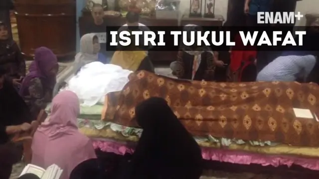 Jenazah Susiana, istri Tukul Arwana disemayamkan di rumah duka di kawasan Cipete, Jakarta Selatan