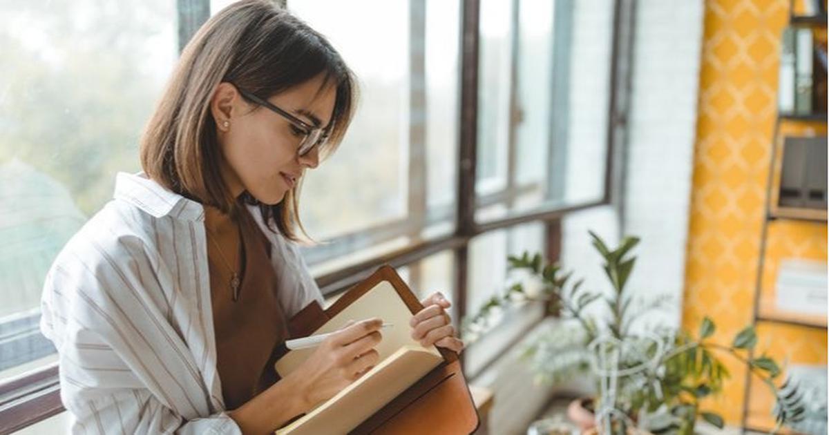 Terbukti Ampuh! Cara Journaling Bisa Redakan Kecemasan Anda Secara Instan