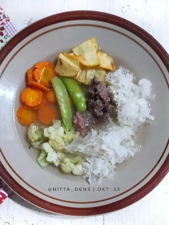 Sup Buntut Jamur Salju