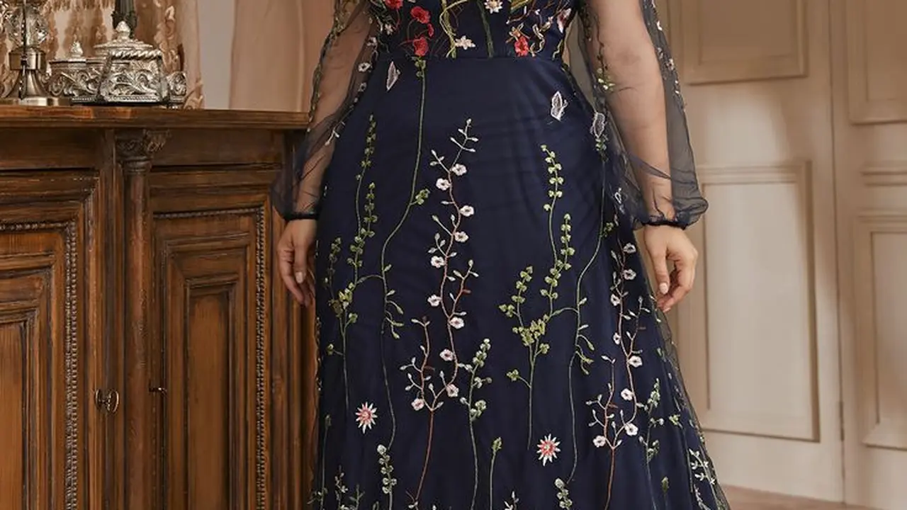 Rekomendasi Model Kebaya yang Cocok untuk Wanita Gemuk