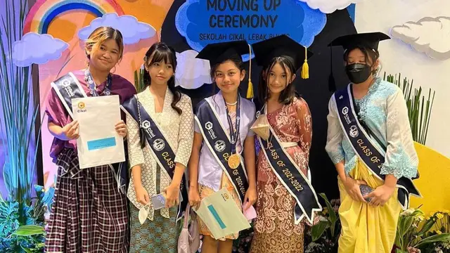 Potret Atqia dan Teman-Teman (Instagram/@mikaelaatqia27)