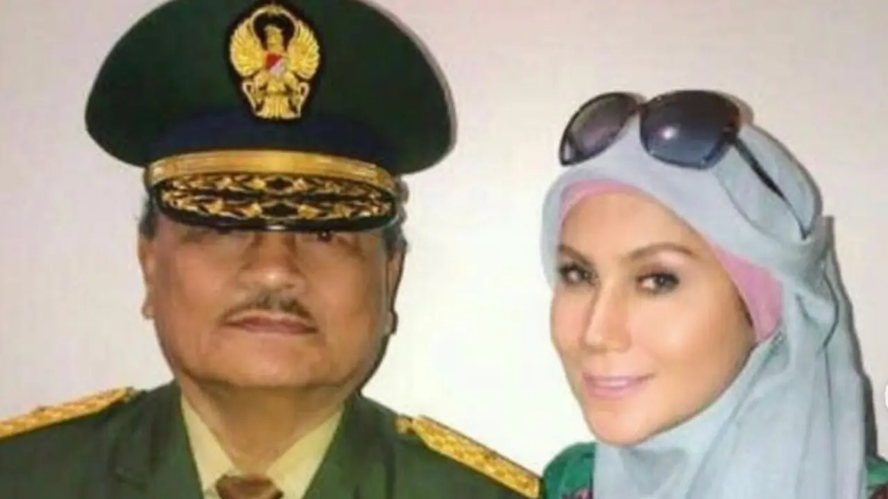 Marini Zumarnis anak Jenderal TNI (Instagram/marinizumarnisreal)