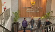 Menteri Keuangan bersama pimpinan Bea Cukai rapat di Kantor Bea Cukai Soekarno Hatta. (Foto: instagram @smindrawati)