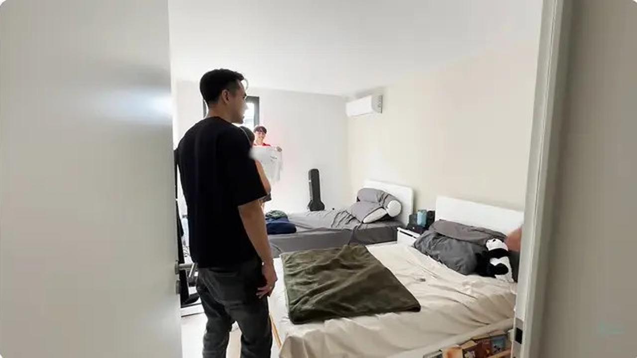 10 Potret Sudut Apartemen Anak Darius Sinathrya di Portugal, Minimalis dan Nyaman