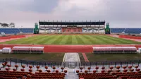 Suasana Stadion Si Jalak Harupat (SJH), Bandung, Sabtu (21/10/2023). Stadion ini menjadi satu dari empat stadion untuk Piala Dunia U-17 2023 di Indonesia. (Bola.com/Bagaskara Lazuardi)