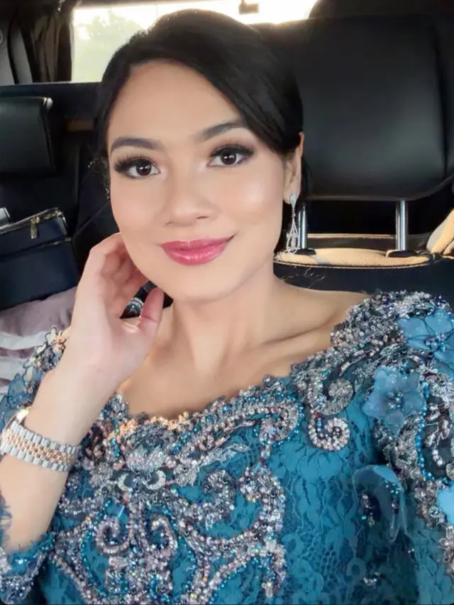Titi Kamal di Wisuda Putranya yang Lulus SD. [@titi_kamall]