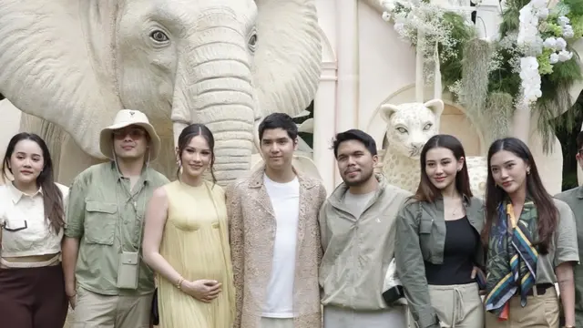 Aaliyah Massaid Saat Gender Reveal Alyssa Daguise bergaya kasual. [@aaliyah.massaid]