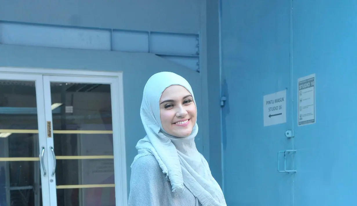 "Turut berduka cita pastinya, ini takdir Allah. Ini bisa dibilang gempa terbesar kedua untuk Aceh setelah tsunami, alhamdulillahnya tidak berpotensi tsunami," ujarnya. (Nurwahyunan/Bintang.com)